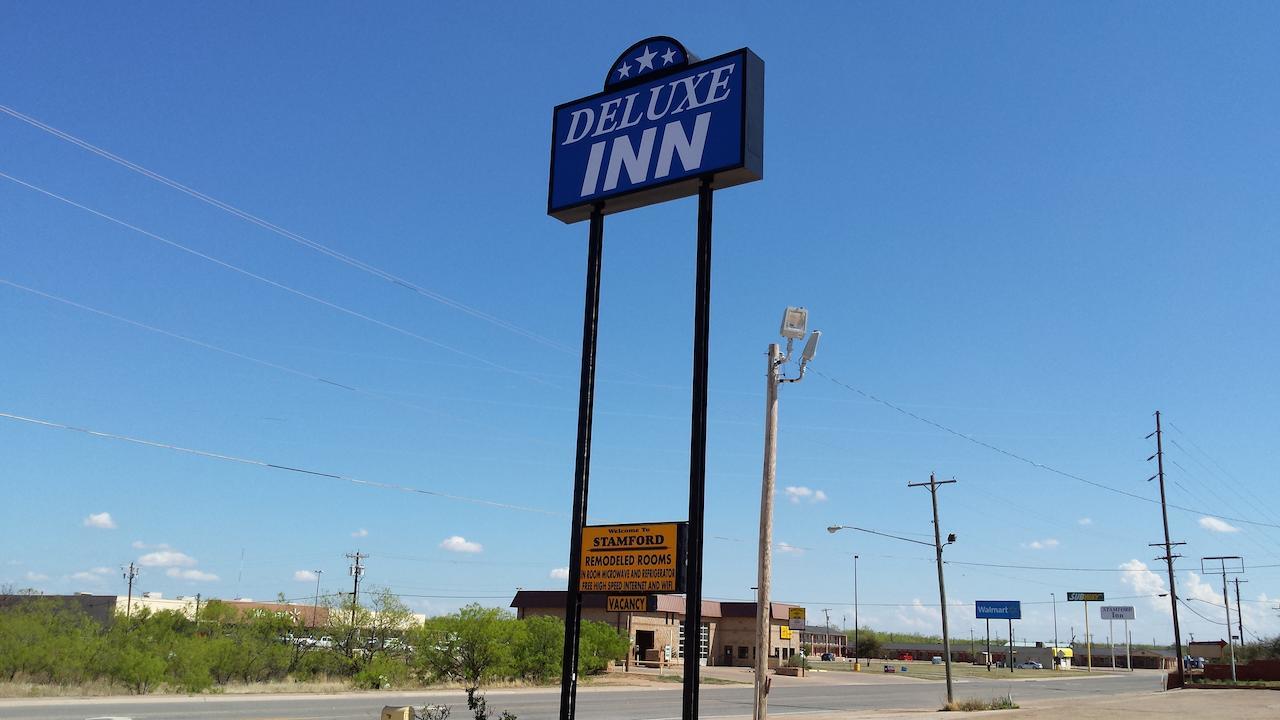 Deluxe Inn Stamford Exterior foto